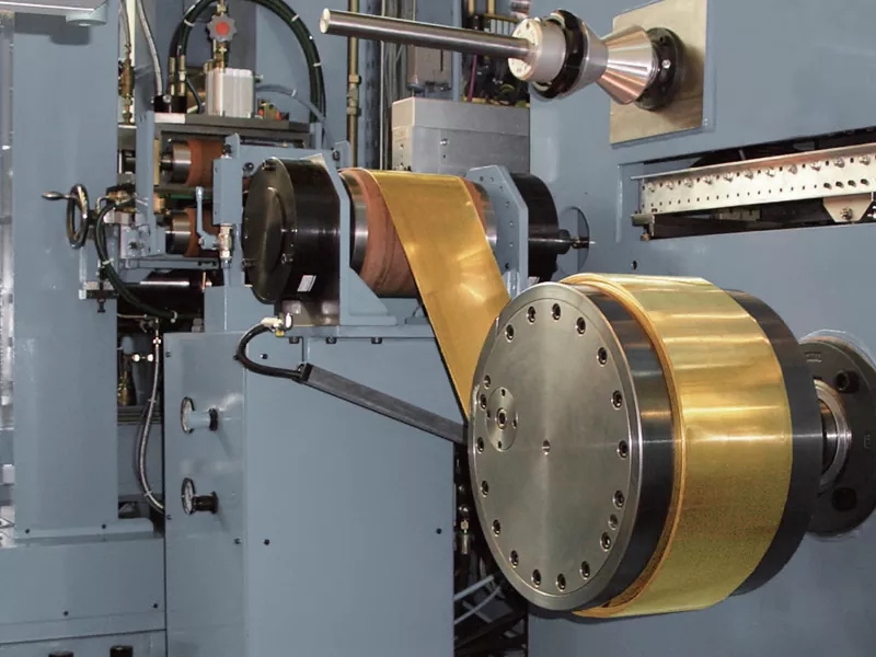 He aha te kaupapa mahi o te High Precision Copper Alloy Strip Cold Rolling Mill